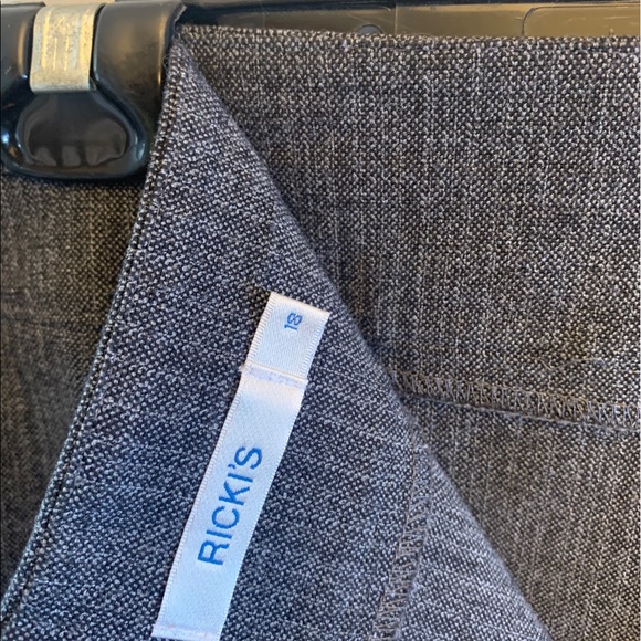 Ricki’s skirt, grey size 18 - Picture 3 of 5